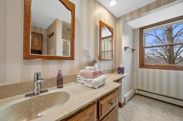 717 Heather COURT, Grafton, WI 53024