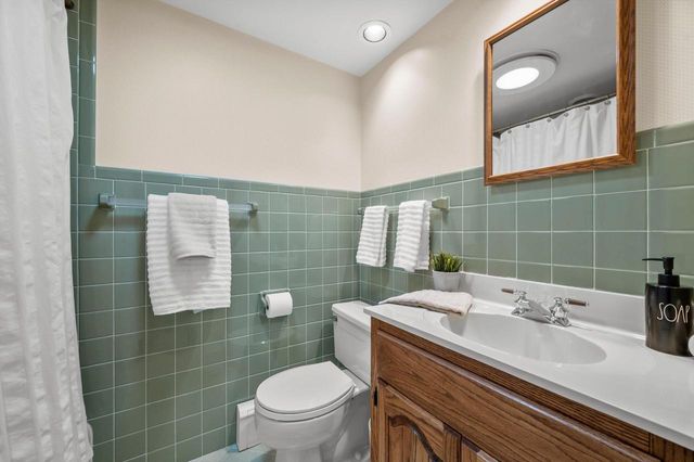 717 Heather COURT, Grafton, WI 53024