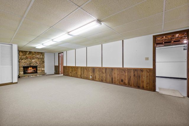 717 Heather COURT, Grafton, WI 53024