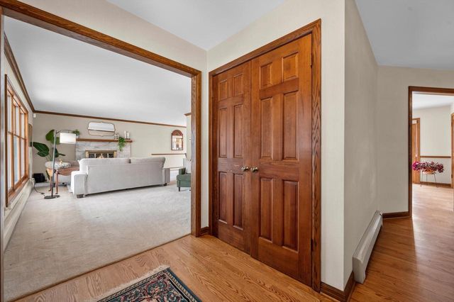 717 Heather COURT, Grafton, WI 53024