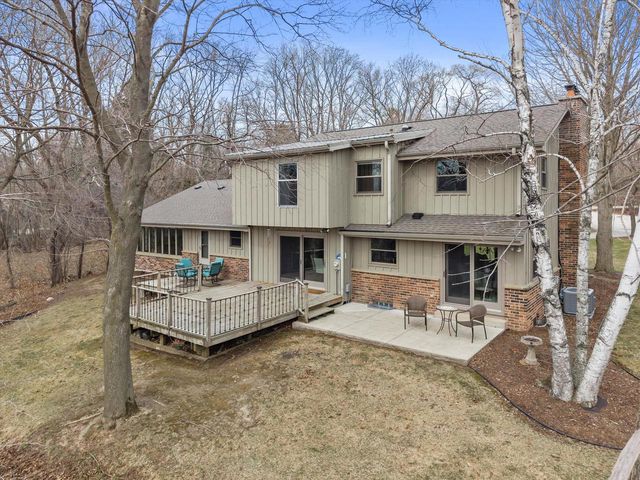 717 Heather COURT, Grafton, WI 53024