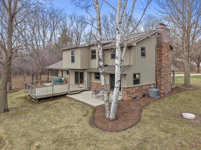 717 Heather COURT, Grafton, WI 53024