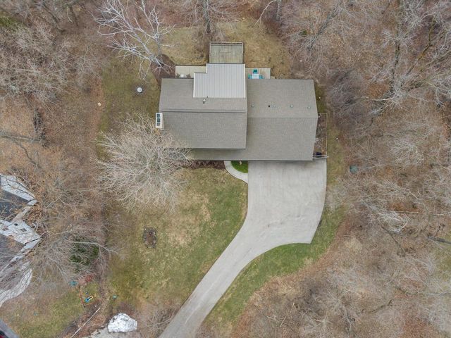 717 Heather COURT, Grafton, WI 53024