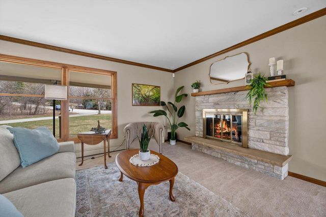 717 Heather COURT, Grafton, WI 53024