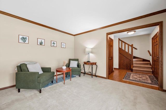 717 Heather COURT, Grafton, WI 53024