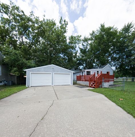 5000 Hickman Road, Des Moines, IA 50310