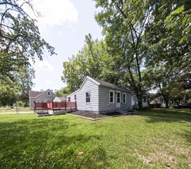 5000 Hickman Road, Des Moines, IA 50310