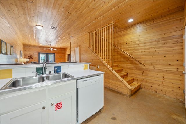 2120 S 11th St 203, Port Aransas, TX 78373