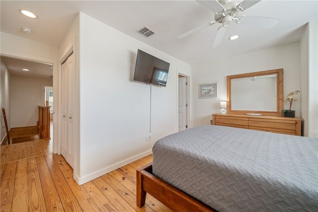 2120 S 11th St 203, Port Aransas, TX 78373
