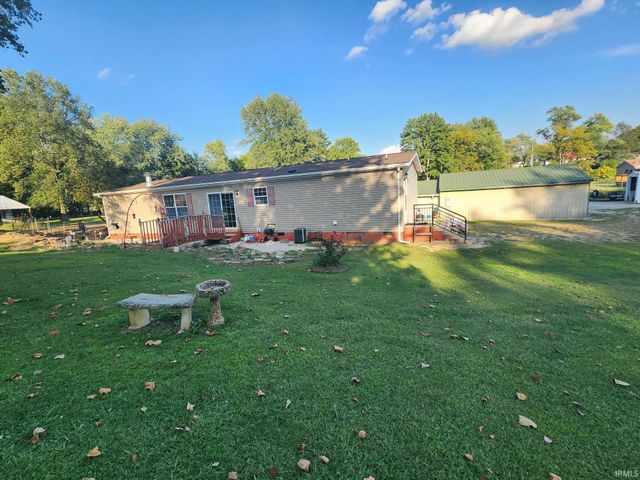 1015 W 4th Street, Bicknell, IN 47512