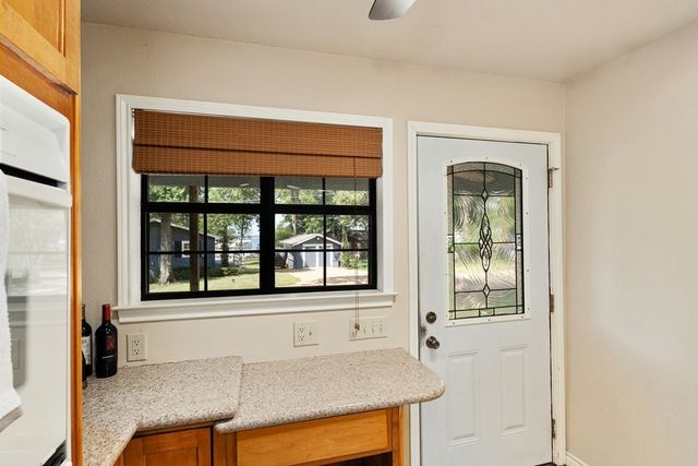 2103 Wildwood Way, Tool, TX 75143