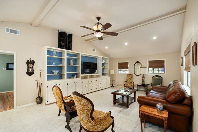 2103 Wildwood Way, Tool, TX 75143
