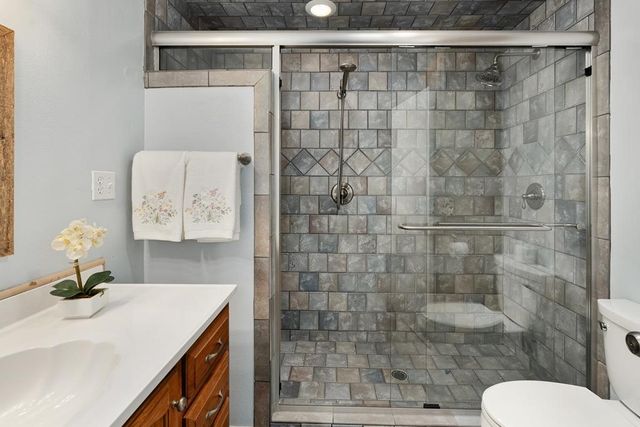 2103 Wildwood Way, Tool, TX 75143