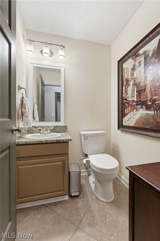 2287 McGinty Road NW, North Canton, OH 44720