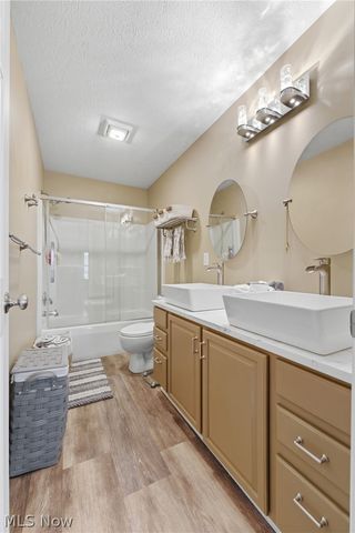 2287 McGinty Road NW, North Canton, OH 44720