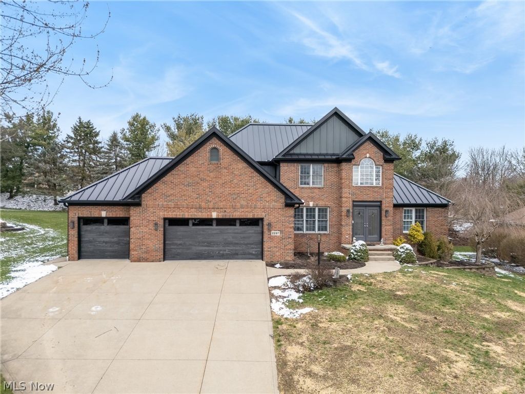 2287 McGinty Road NW, North Canton, OH 44720