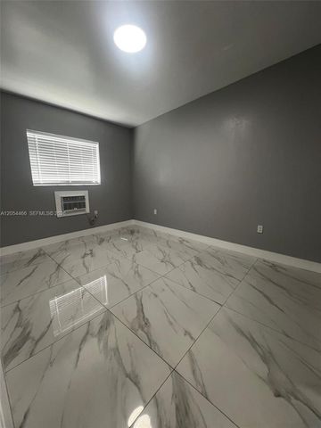 2081 NW 30th St 3, Miami, FL 33142