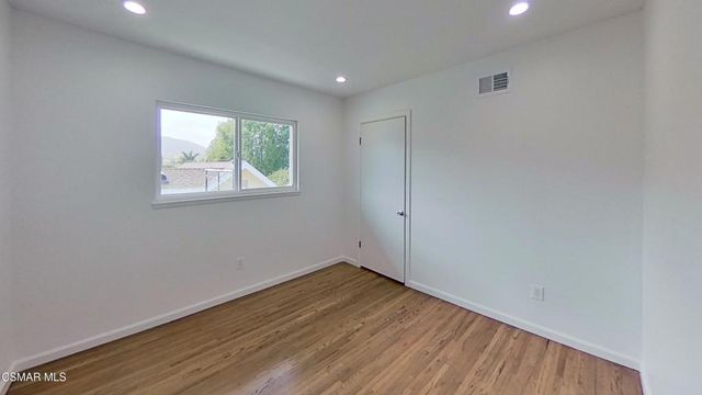 845 La Grange Avenue, Newbury Park, CA 91320