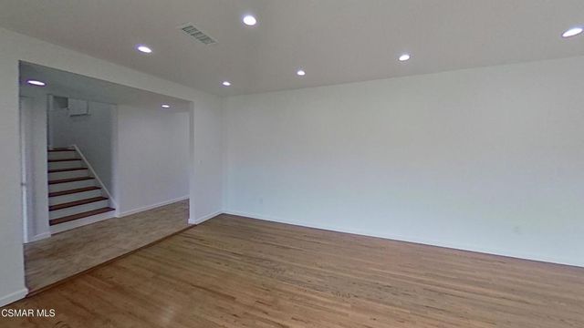 845 La Grange Avenue, Newbury Park, CA 91320