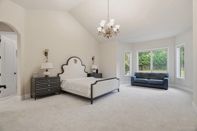 2707 Turtle lake Drive, Bloomfield Charter Township, MI 48302
