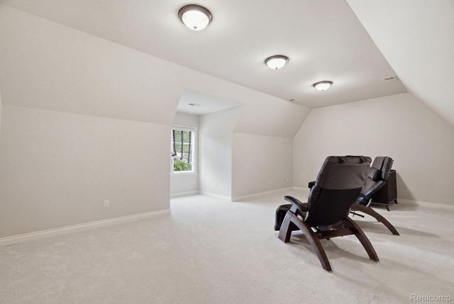 2707 Turtle lake Drive, Bloomfield Charter Township, MI 48302