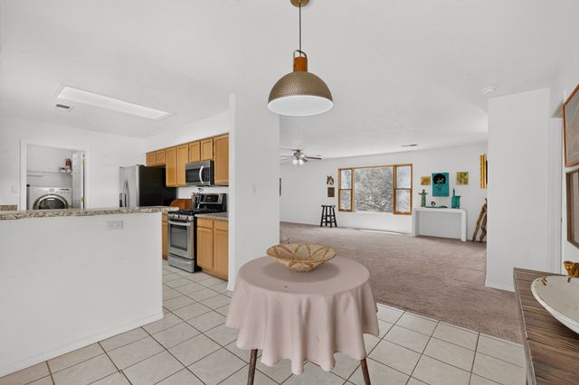 13 Domingo Road, Santa Fe, NM 87508