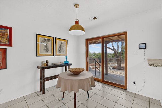 13 Domingo Road, Santa Fe, NM 87508