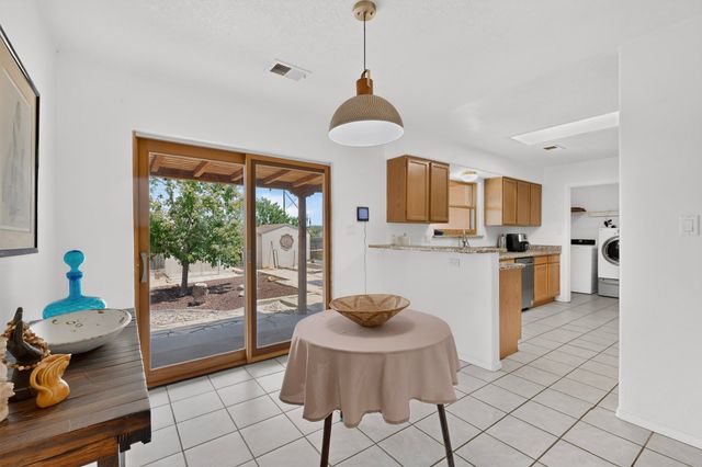 13 Domingo Road, Santa Fe, NM 87508