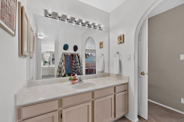 13 Domingo Road, Santa Fe, NM 87508