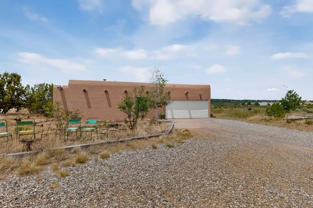 13 Domingo Road, Santa Fe, NM 87508