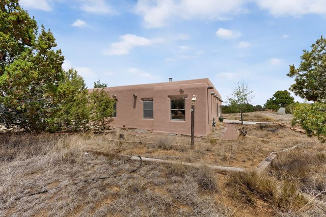 13 Domingo Road, Santa Fe, NM 87508