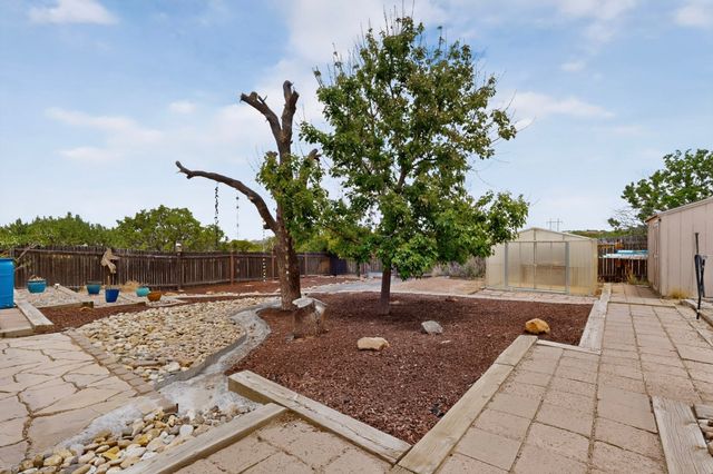 13 Domingo Road, Santa Fe, NM 87508