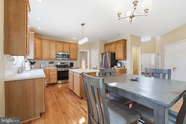 1504 JUDD CT, Herndon, VA 20170