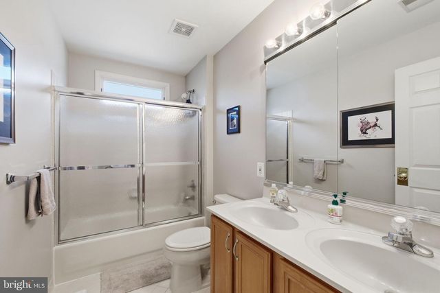 1504 JUDD CT, Herndon, VA 20170