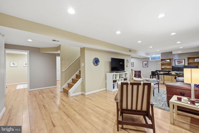 1504 JUDD CT, Herndon, VA 20170