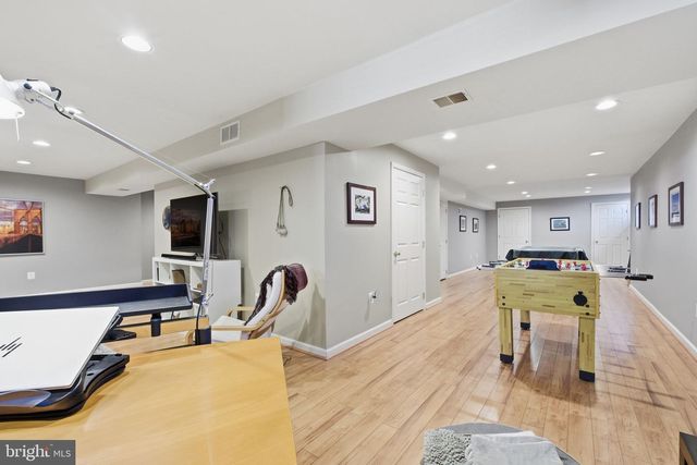 1504 JUDD CT, Herndon, VA 20170