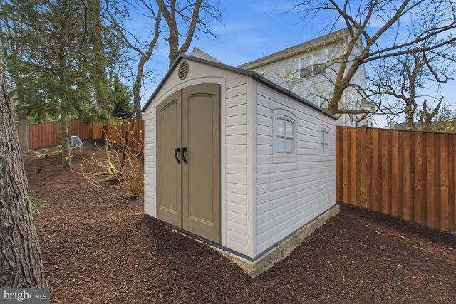 1504 JUDD CT, Herndon, VA 20170