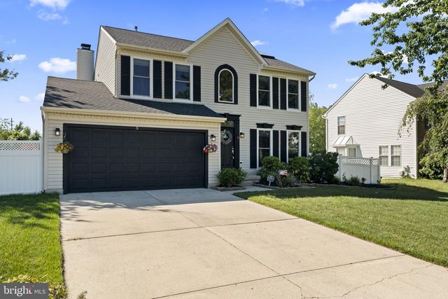 5 ELSWORTH DR, Sicklerville, NJ 08081