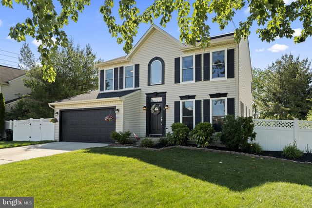 5 ELSWORTH DR, Sicklerville, NJ 08081