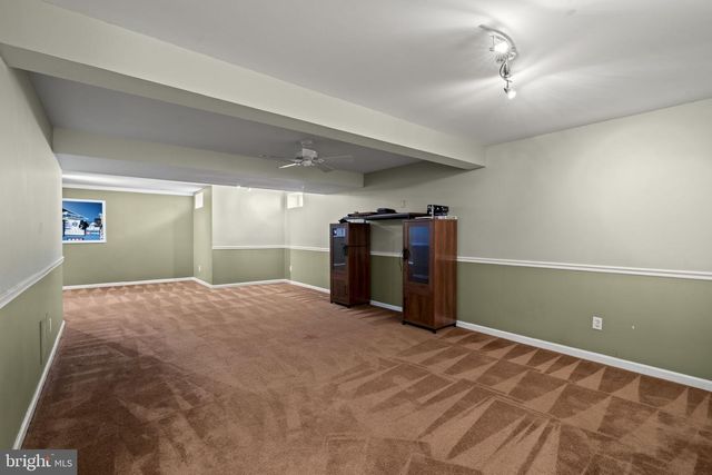 5 ELSWORTH DR, Sicklerville, NJ 08081