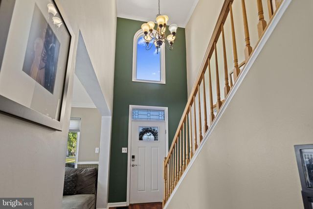 5 ELSWORTH DR, Sicklerville, NJ 08081