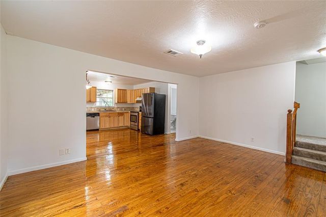 5010 Elm Street, Seabrook, TX 77586