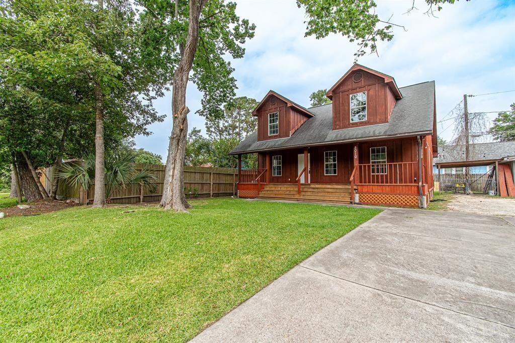 5010 Elm Street, Seabrook, TX 77586