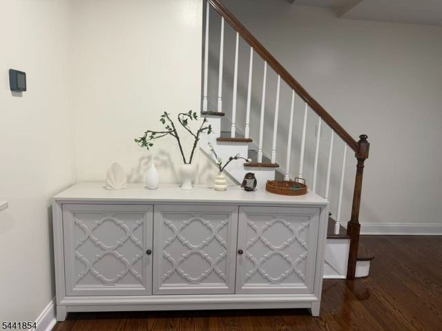 71 Willoughby Rd, Fanwood Boro, NJ 07023