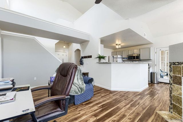 7440 S Blackhawk Street 202, Englewood, CO 80112