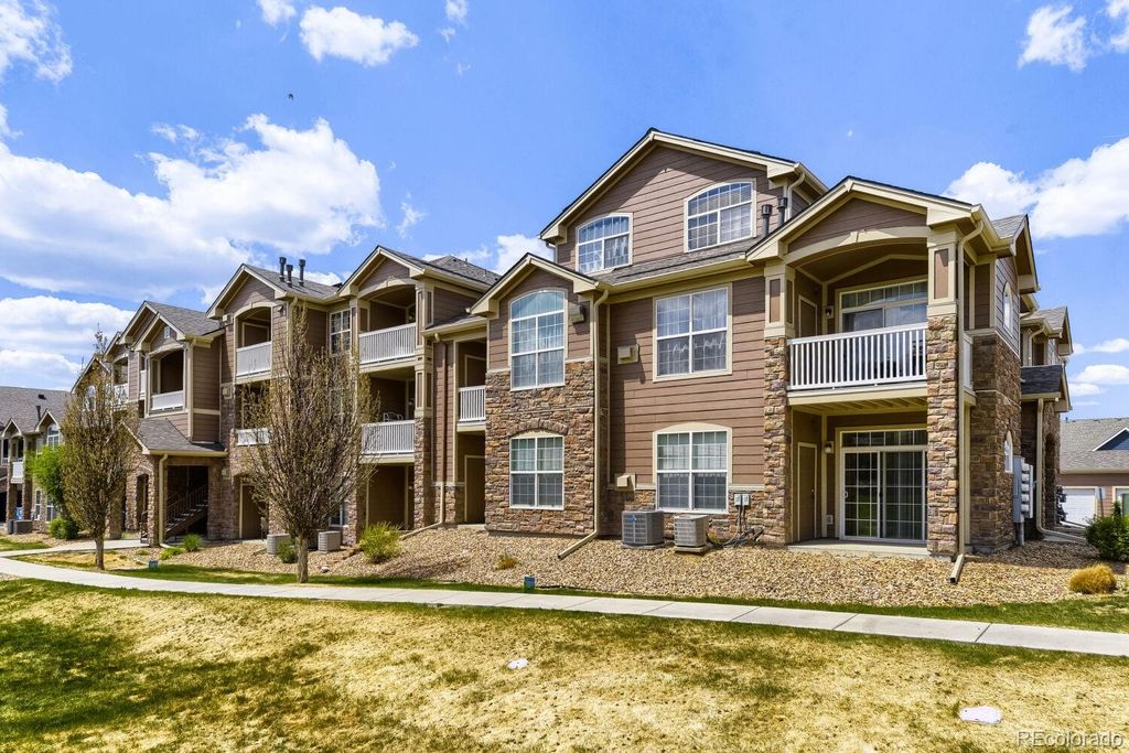 7440 S Blackhawk Street 202, Englewood, CO 80112