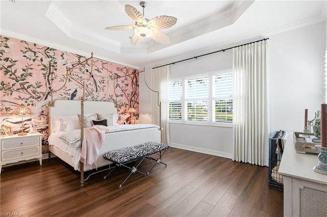 6631 Monterey PT, Naples, FL 34105
