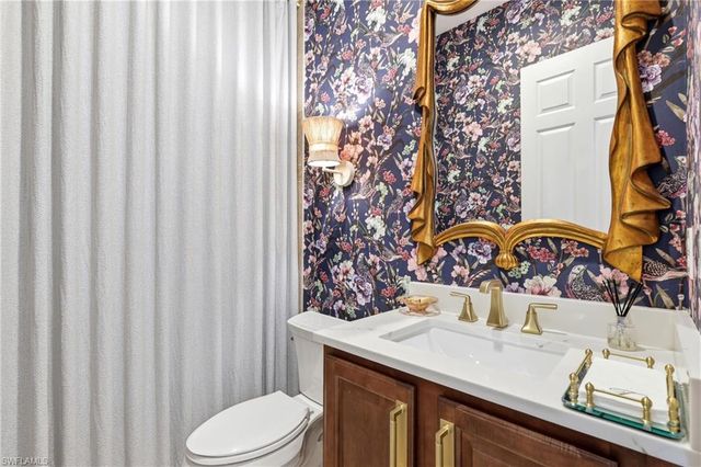 6631 Monterey PT, Naples, FL 34105