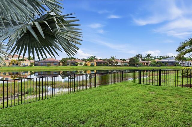 6631 Monterey PT, Naples, FL 34105
