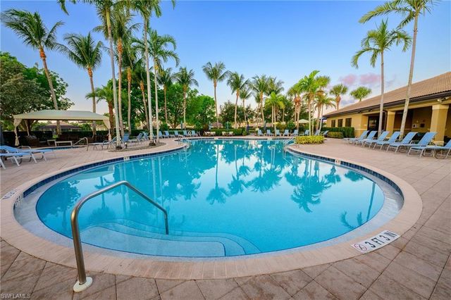 6631 Monterey PT, Naples, FL 34105